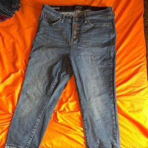 Plus size Torrid premium sky high skinny crop size 16 jeans